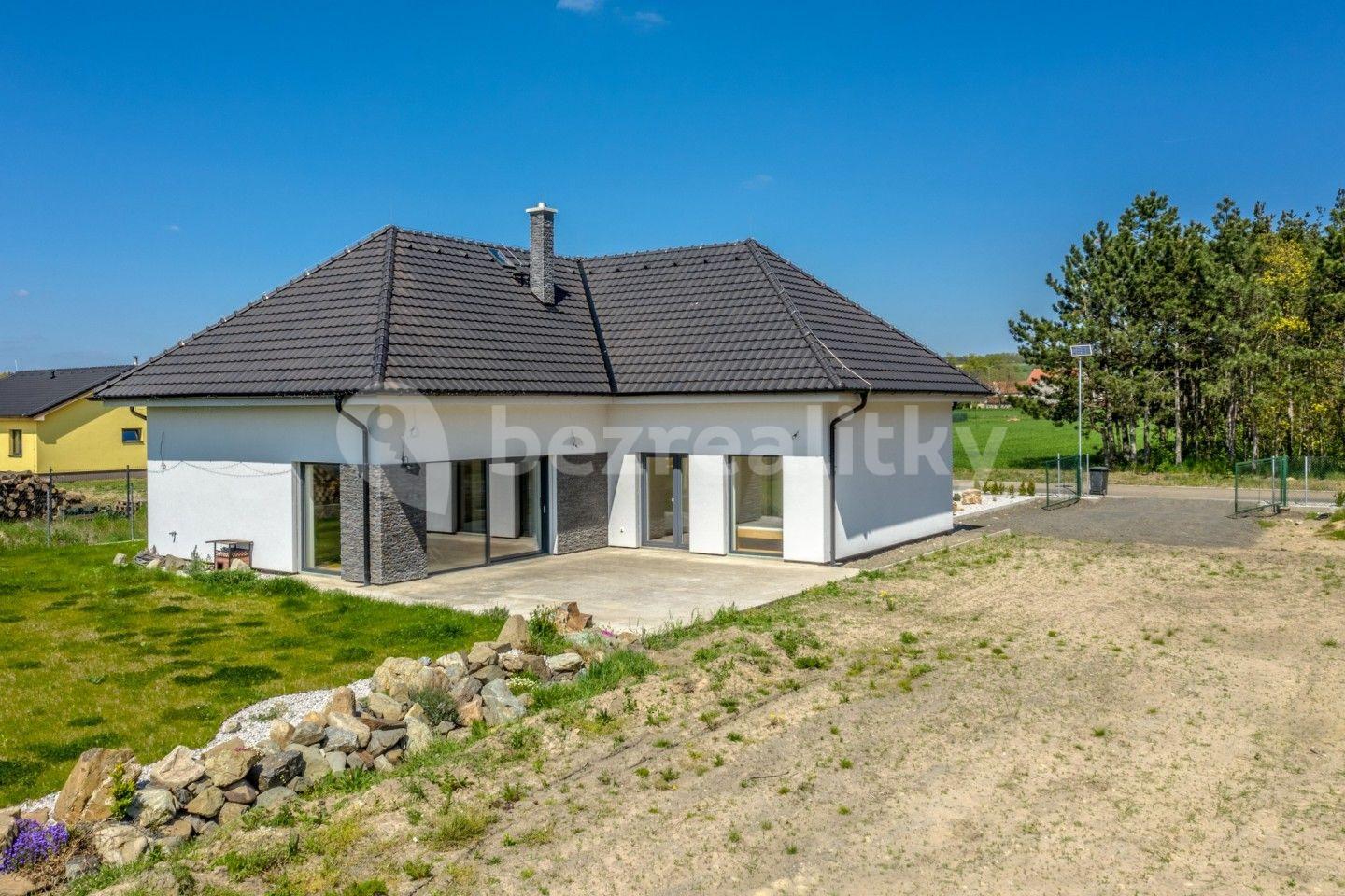 house for sale, 120 m², Konětopy, Středočeský Region