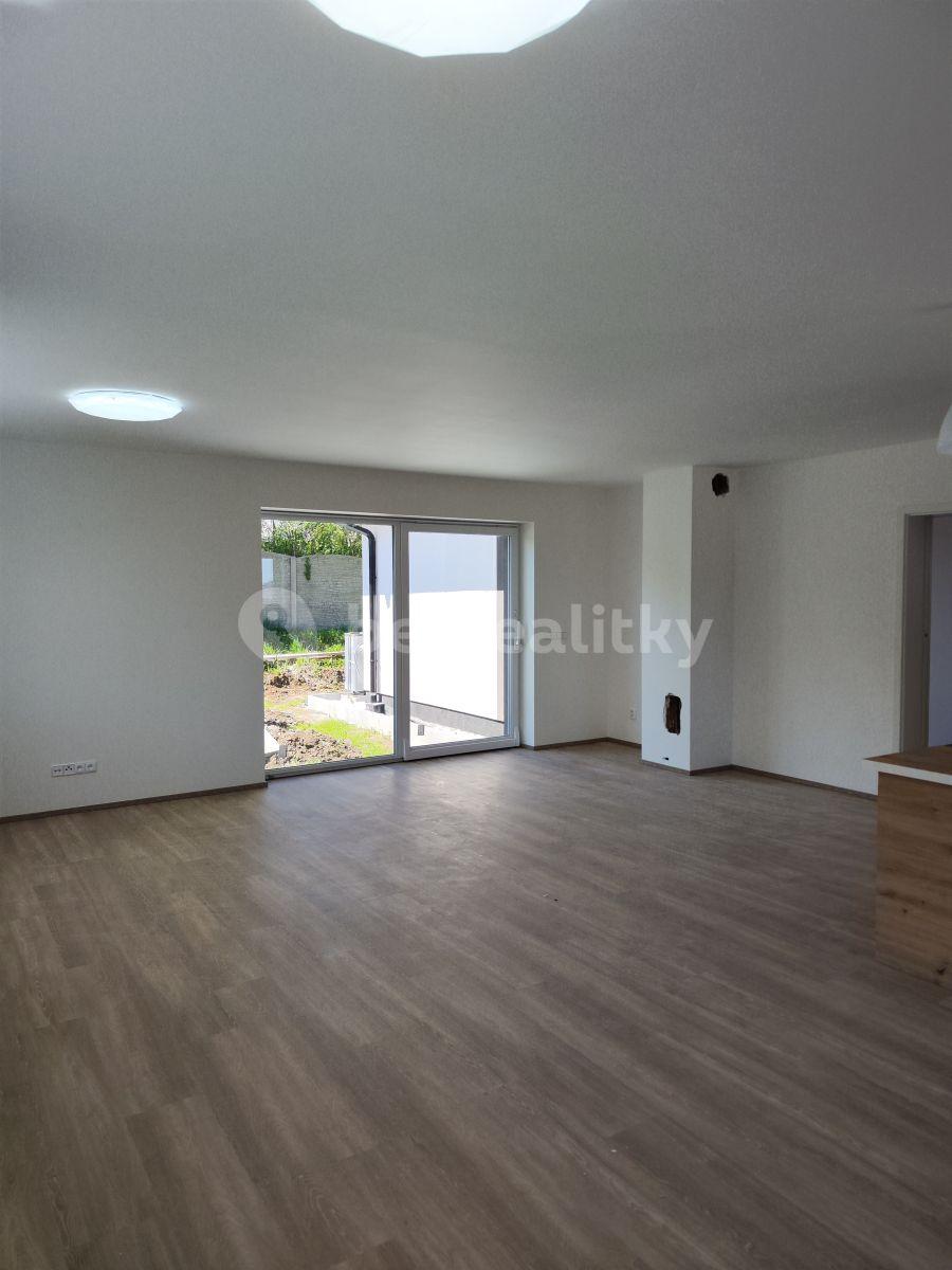 house to rent, 120 m², Tuřany, Středočeský Region