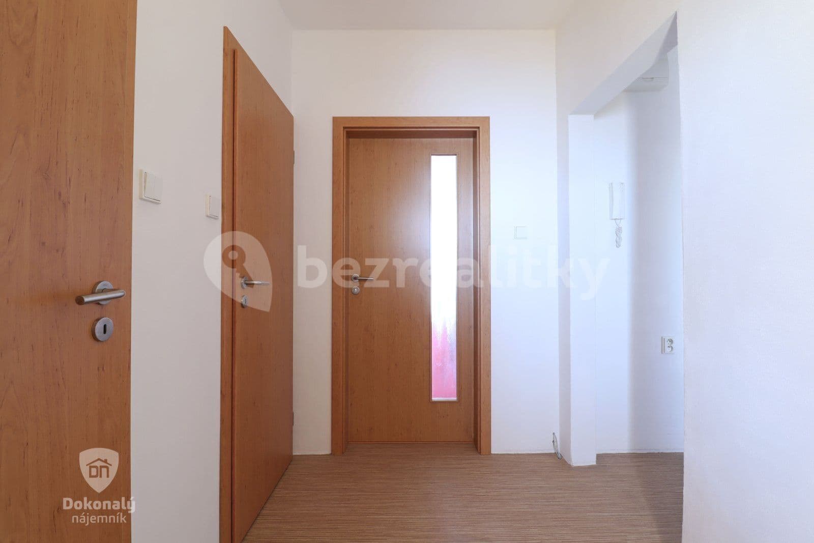 3 bedroom flat to rent, 72 m², Brodského, Prague, Prague
