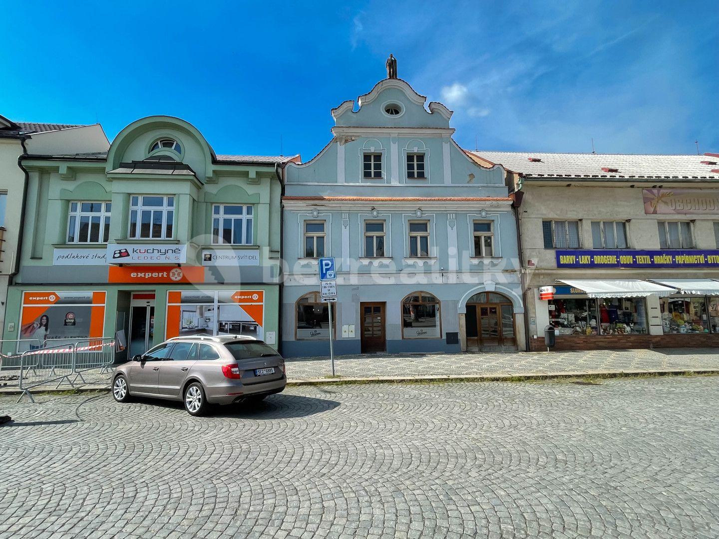 house for sale, 333 m², Husovo náměstí, Ledeč nad Sázavou, Vysočina Region