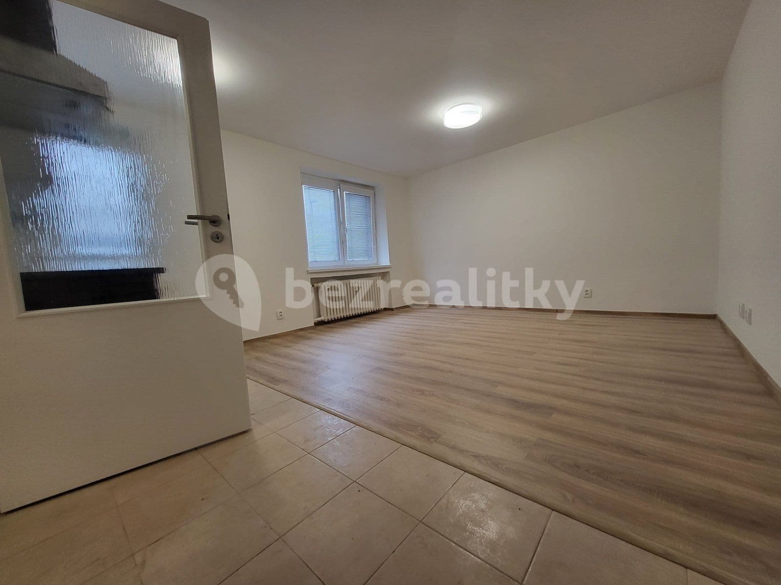 Studio flat to rent, 28 m², Kapitána Jasioka, Havířov, Moravskoslezský Region