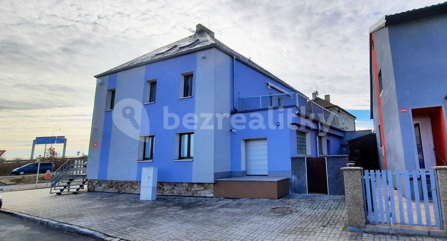 house for sale, 360 m², Karlovarská, Chomutov, Ústecký Region