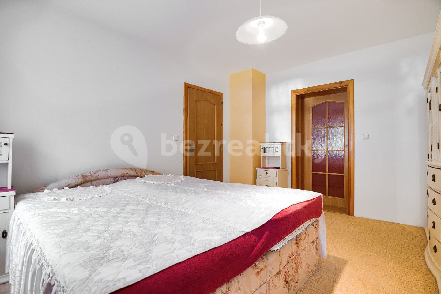 2 bedroom with open-plan kitchen flat for sale, 70 m², Hlavní, Perštejn, Ústecký Region