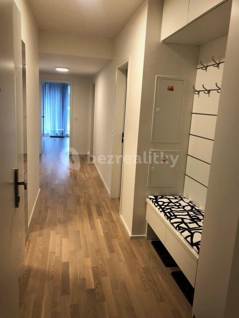 1 bedroom with open-plan kitchen flat to rent, 65 m², Neumannova, Brno, Jihomoravský Region
