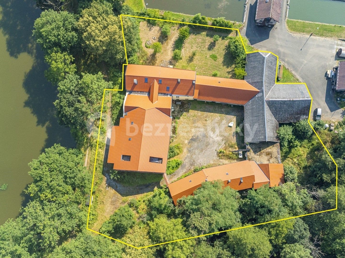 house for sale, 454 m², Bystřice, Středočeský Region