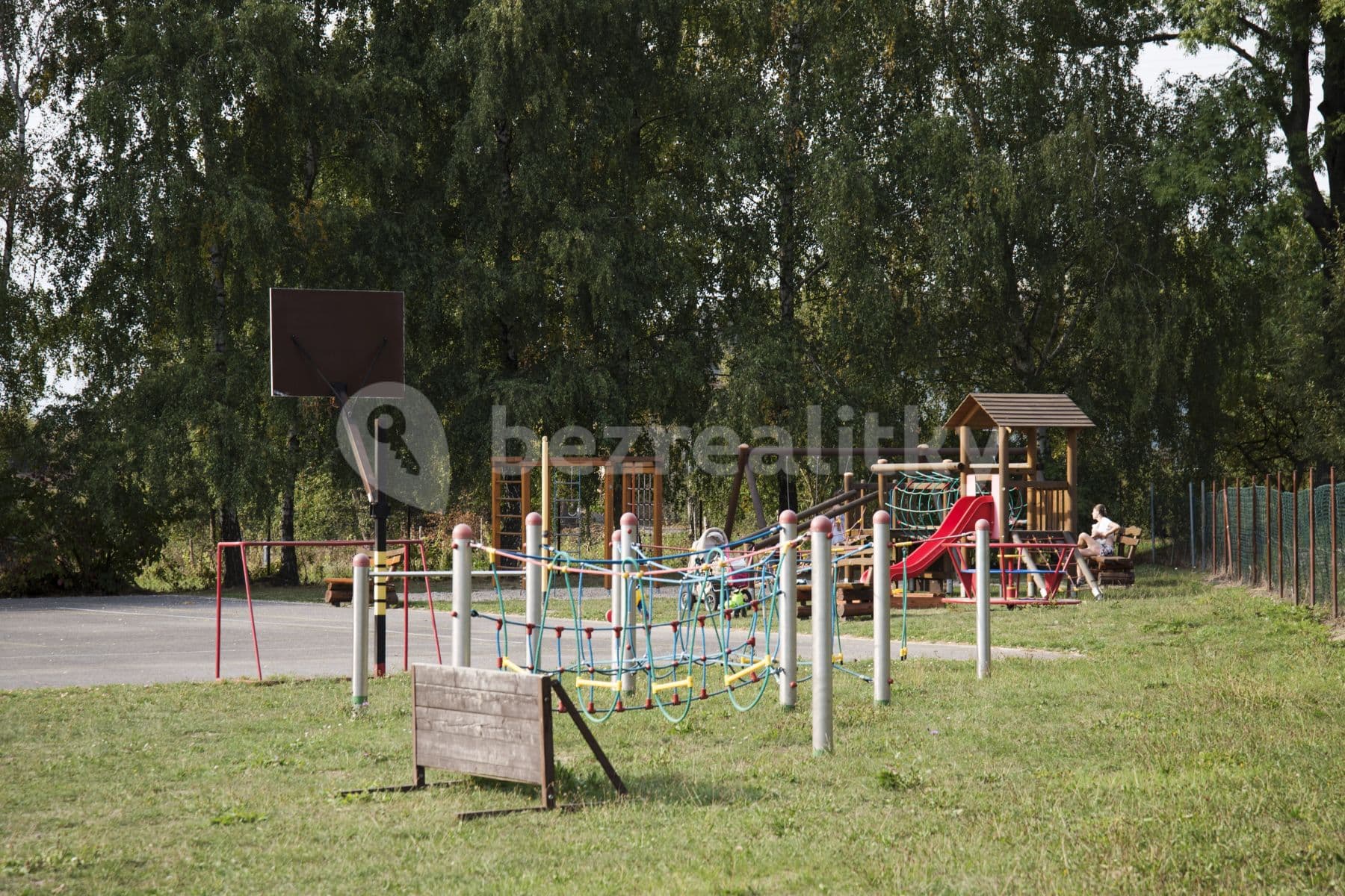 recreational property for sale, 350 m², Strakov, Pardubický Region