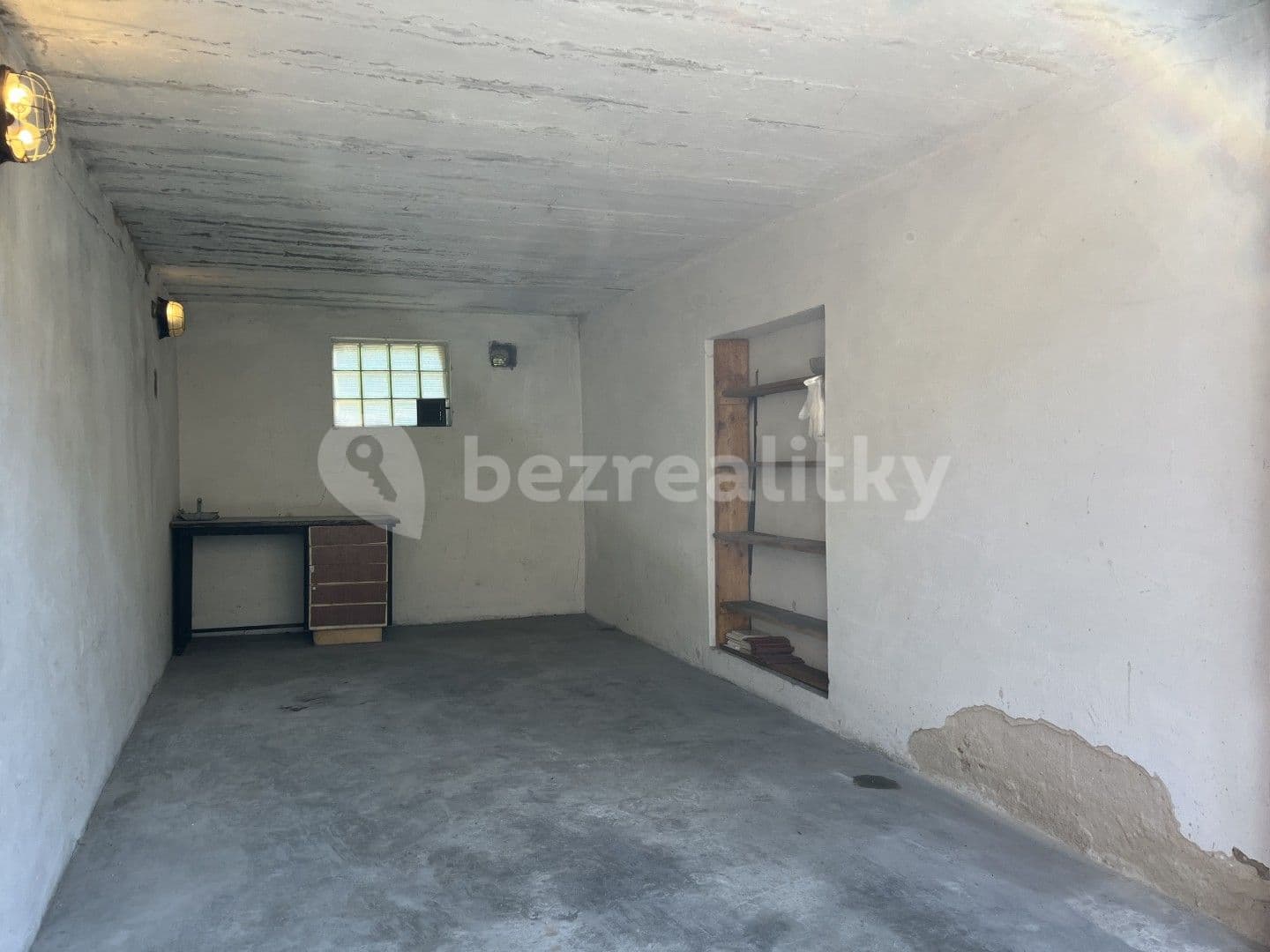 garage for sale, 15 m², Hoření, Ústí nad Labem, Ústecký Region