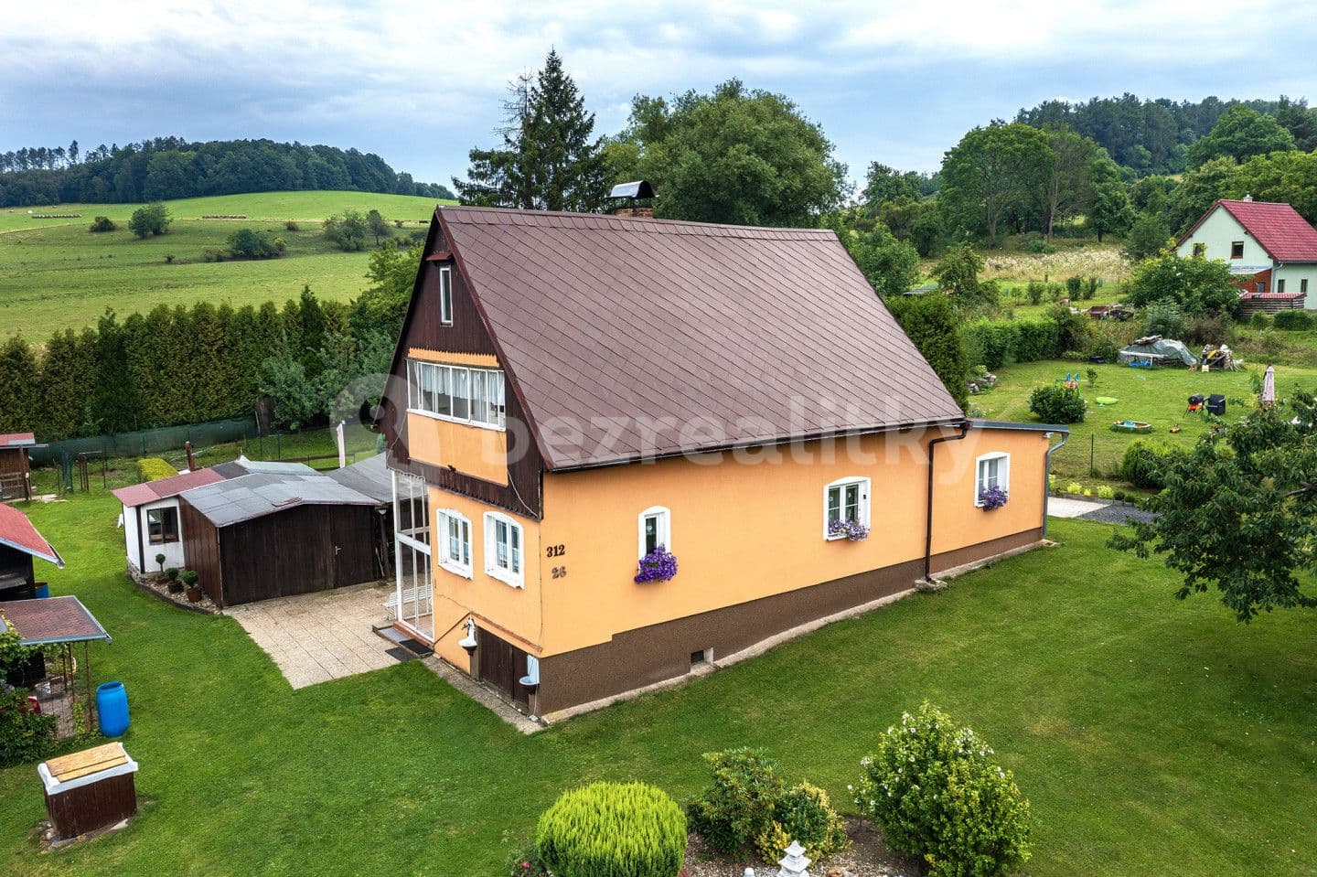 house for sale, 133 m², Valkeřice, Ústecký Region
