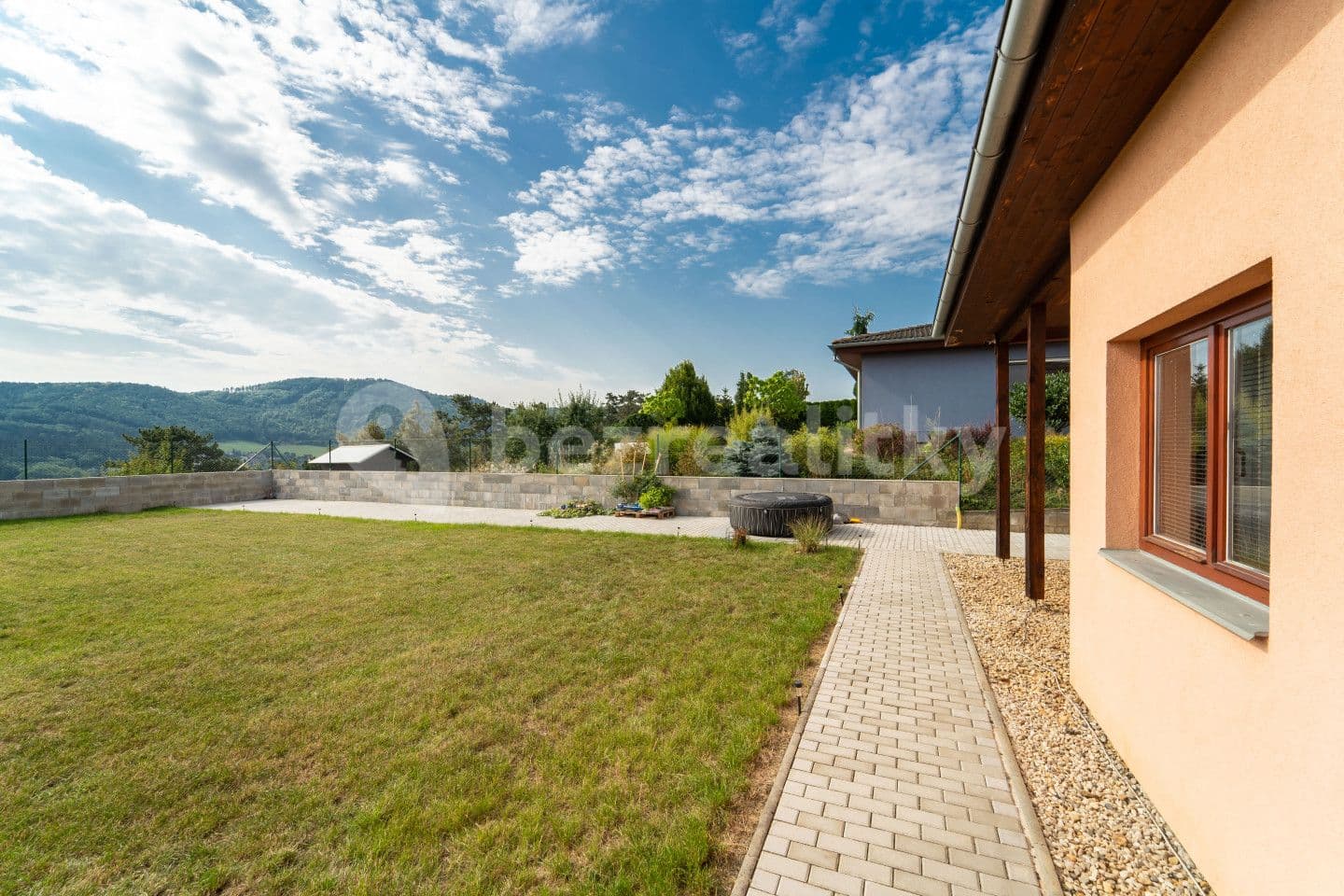 house for sale, 130 m², Na Výsluní, Králův Dvůr, Středočeský Region