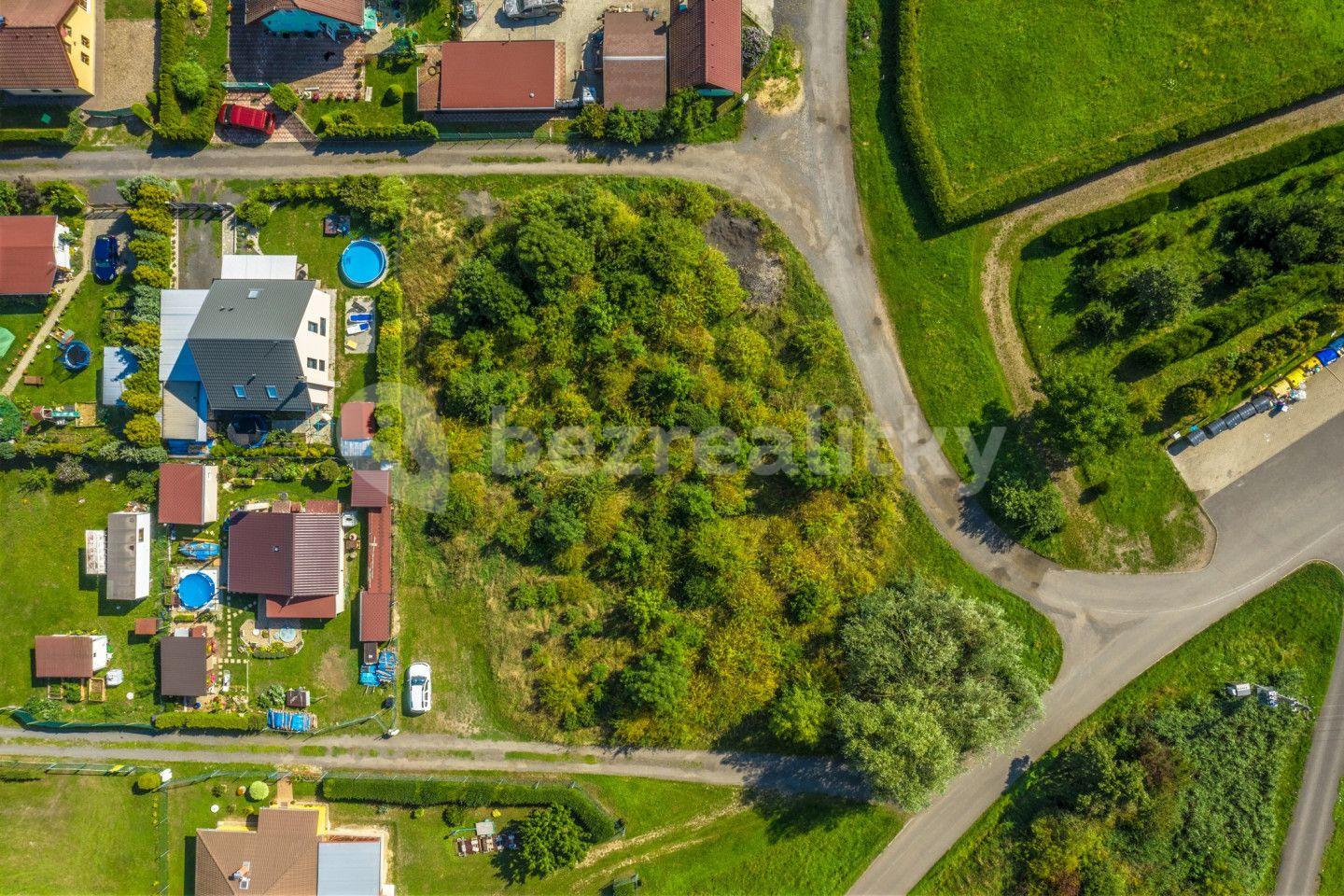 plot for sale, 589 m², Chbany, Ústecký Region