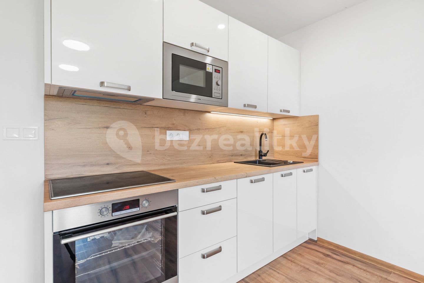 1 bedroom with open-plan kitchen flat for sale, 41 m², Pražská, Mělník, Středočeský Region