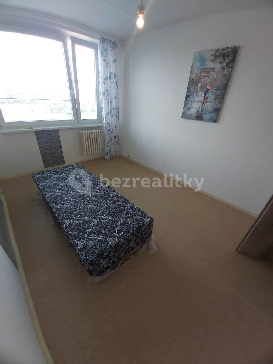 3 bedroom flat to rent, 86 m², Mezi Školami, Prague, Prague