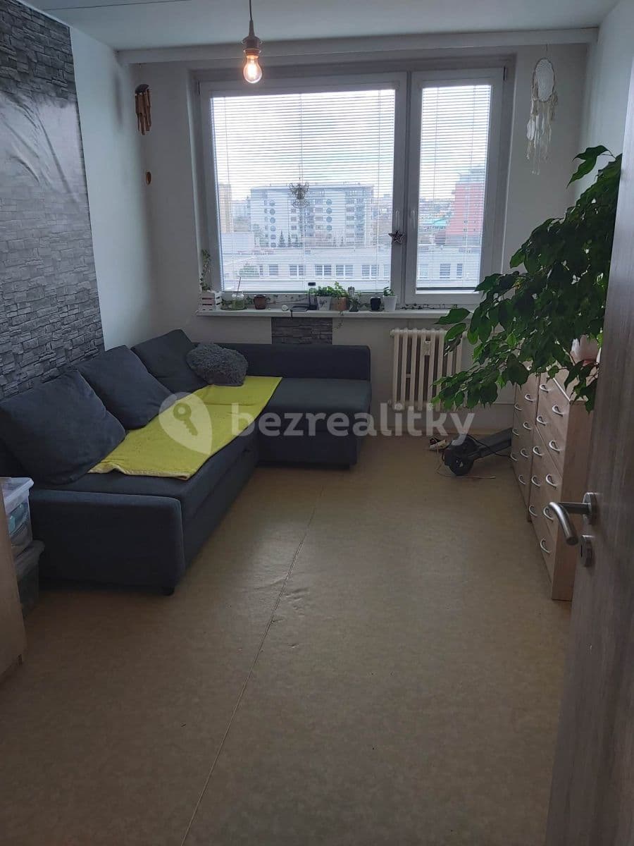3 bedroom flat to rent, 86 m², Mezi Školami, Prague, Prague