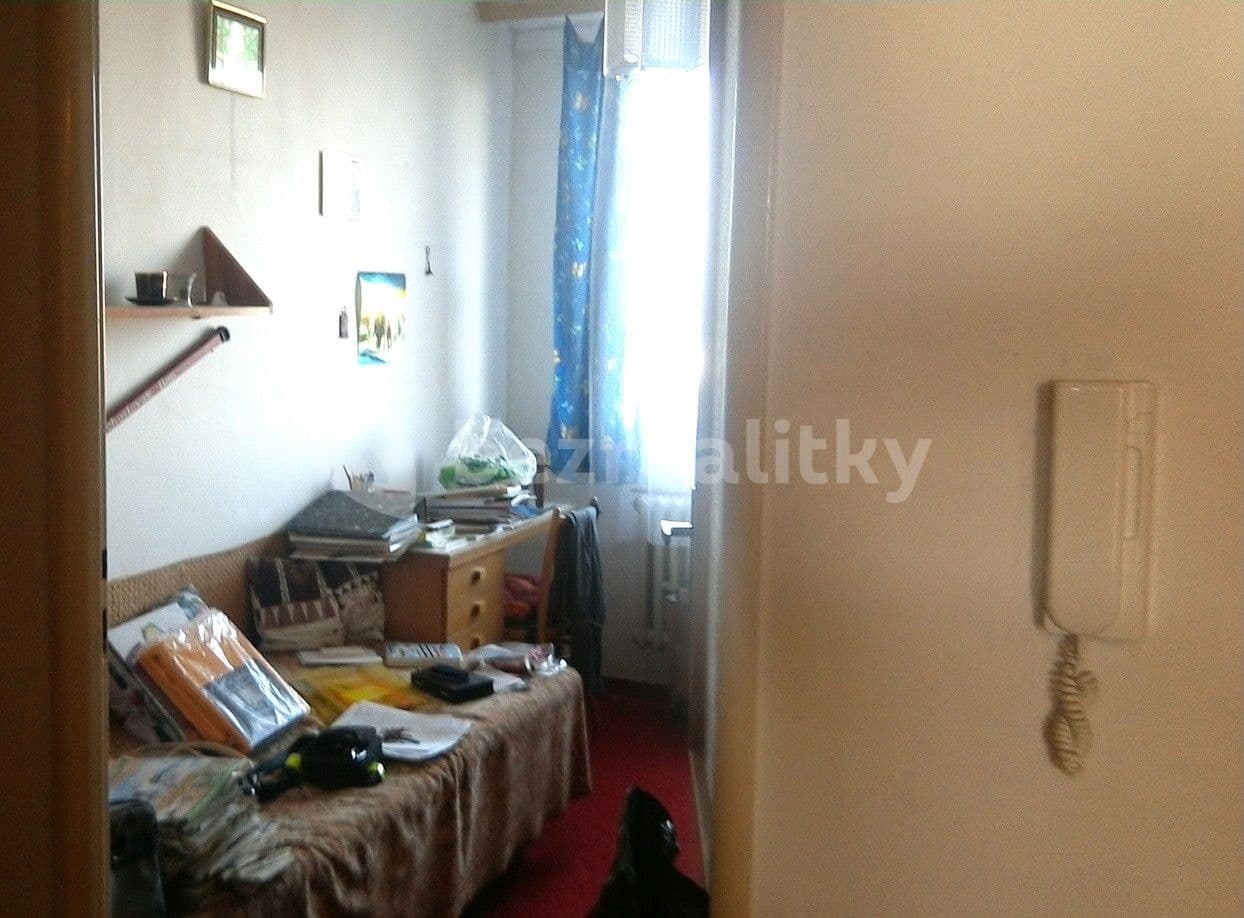 3 bedroom flat for sale, 70 m², Lovosická, Prague, Prague