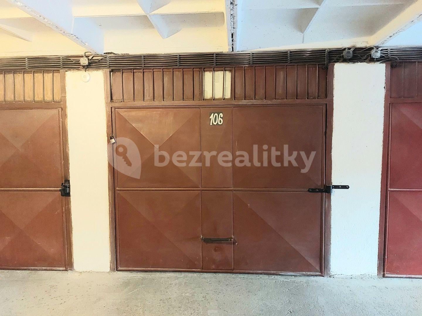 garage for sale, 17 m², Bellevue, Kladno, Středočeský Region
