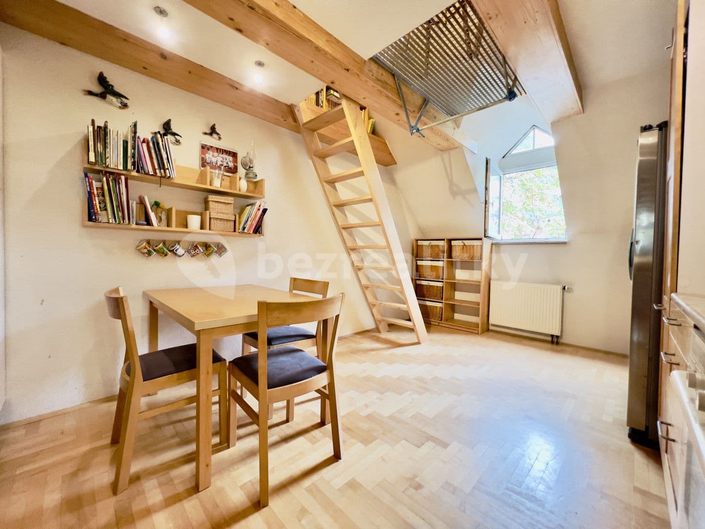 2 bedroom with open-plan kitchen flat for sale, 89 m², Gutova, Prague, Prague