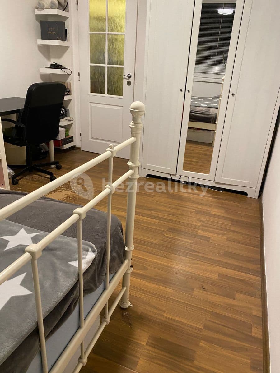 3 bedroom flat for sale, 78 m², Doležalova, Prague, Prague