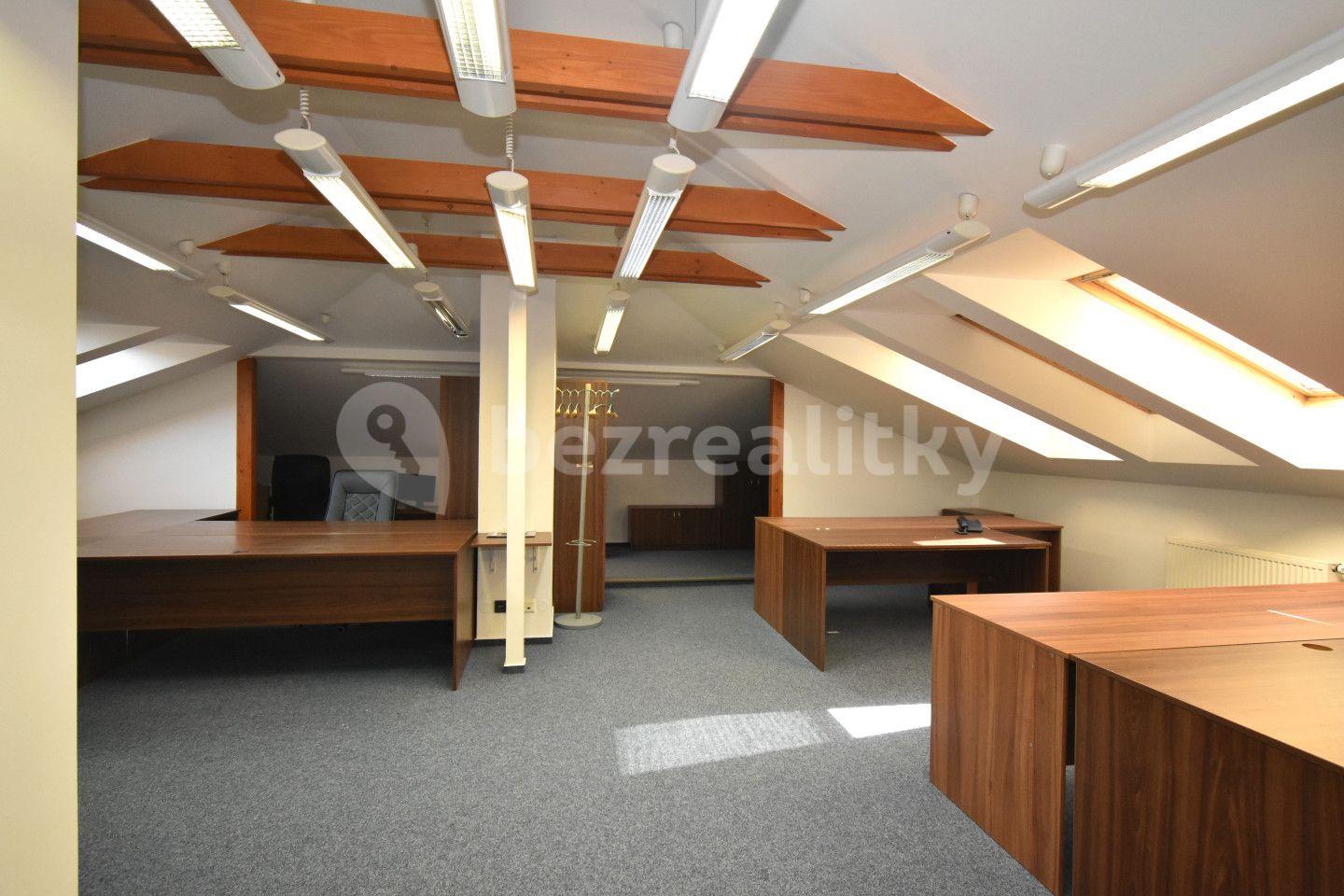 office for sale, 1,142 m², Ostrava, Moravskoslezský Region