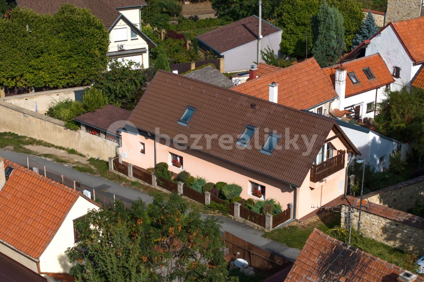 house for sale, 309 m², Na vršku, Peruc, Ústecký Region
