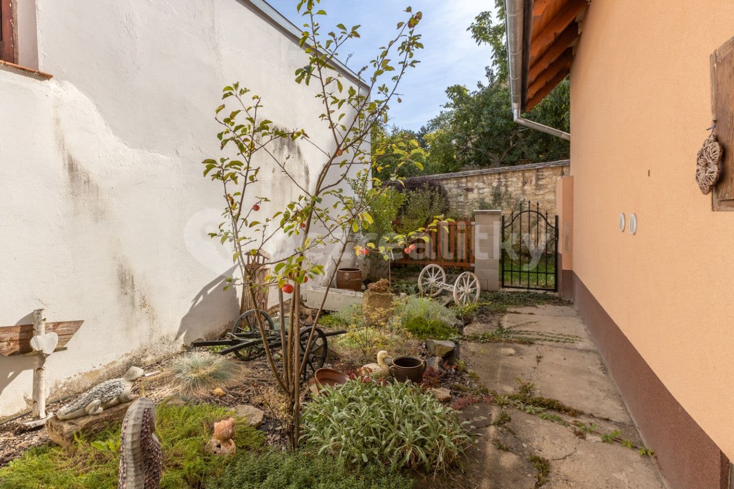 house for sale, 309 m², Na vršku, Peruc, Ústecký Region