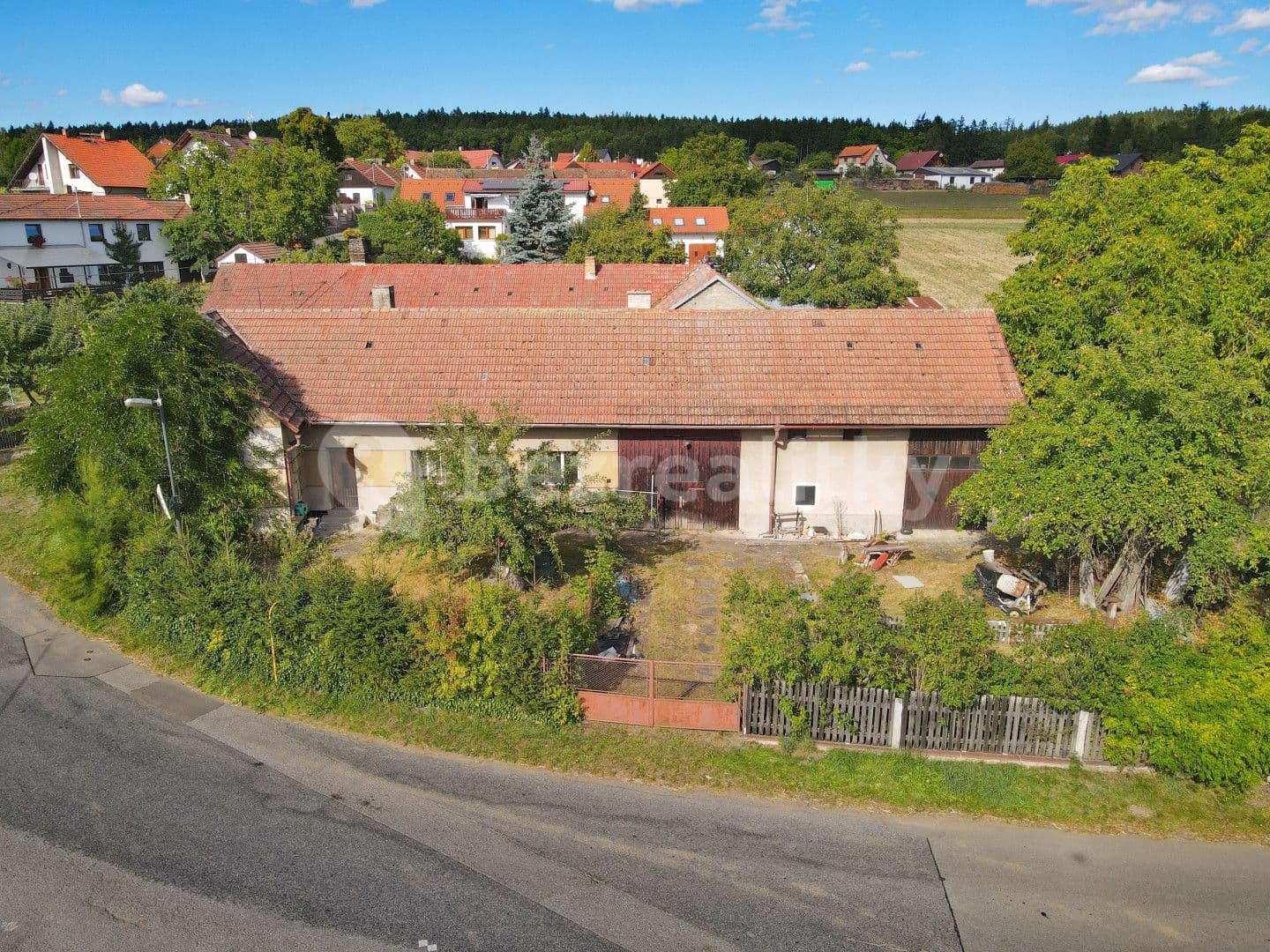 house for sale, 857 m², Dolní Hbity, Středočeský Region