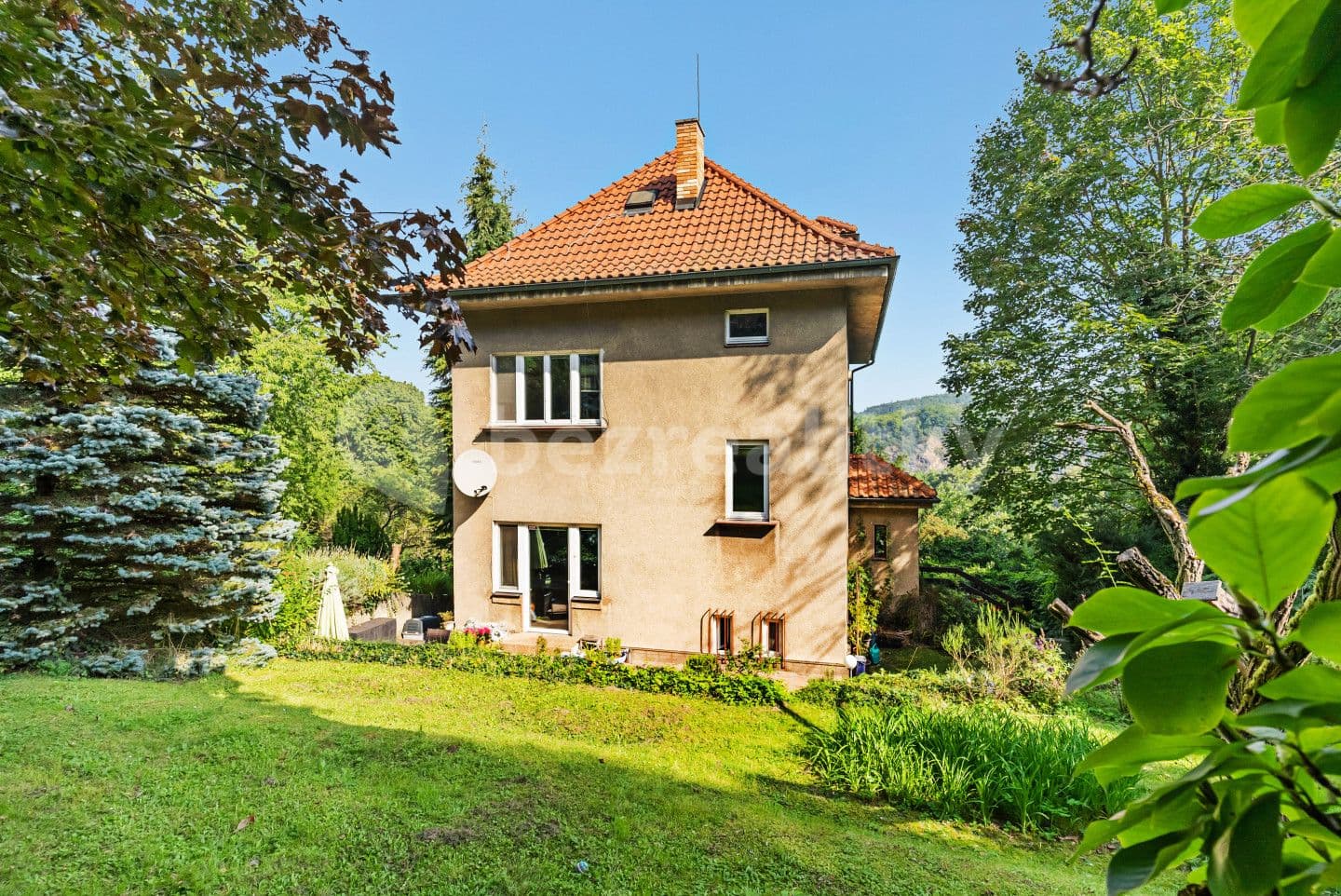 house for sale, 218 m², Na svahu, Prague, Prague