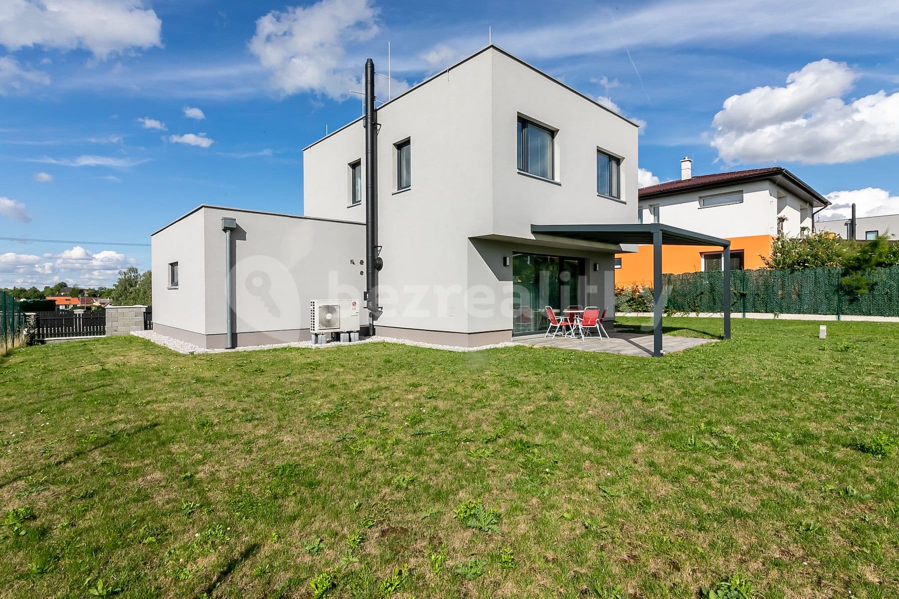 house for sale, 107 m², Nad Hřištěm, Říčany, Středočeský Region