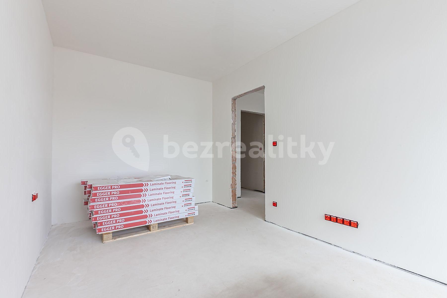 1 bedroom with open-plan kitchen flat for sale, 62 m², Na Morákově, Beroun, Středočeský Region