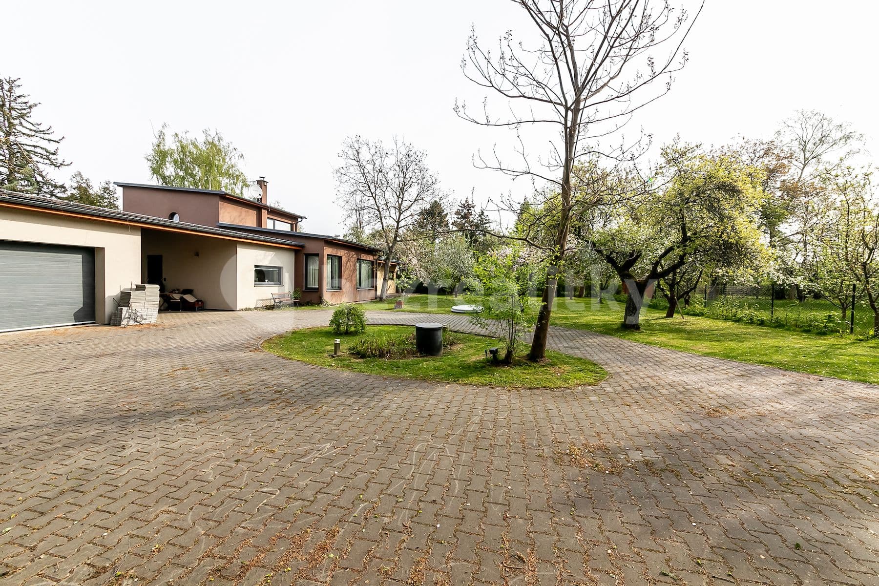 house for sale, 312 m², Českobrodská, Mukařov, Středočeský Region