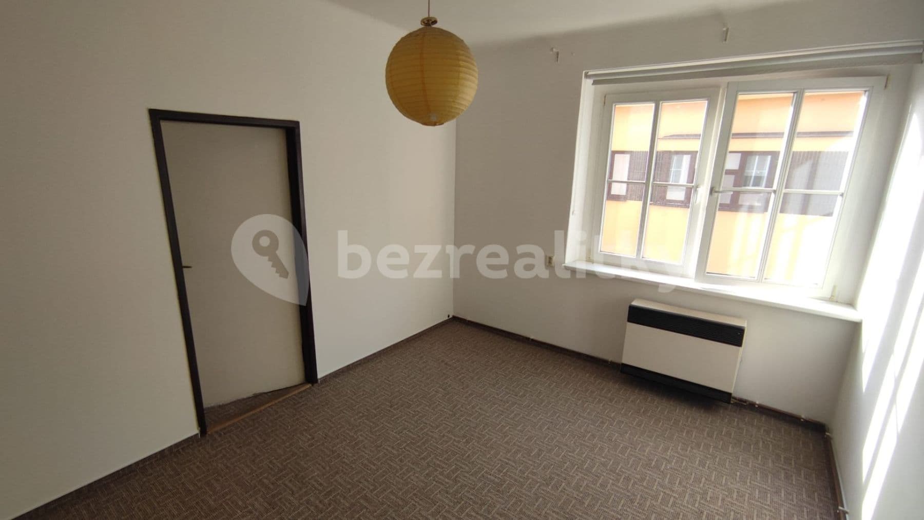 1 bedroom with open-plan kitchen flat to rent, 43 m², Krále Jiřího, Český Brod, Středočeský Region
