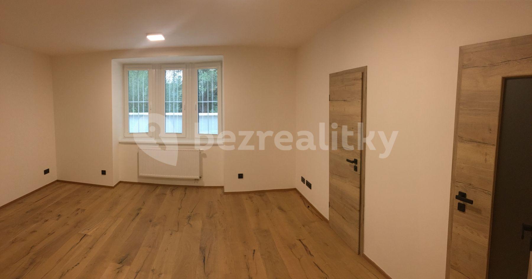 2 bedroom with open-plan kitchen flat to rent, 79 m², Sulická, Prague, Prague