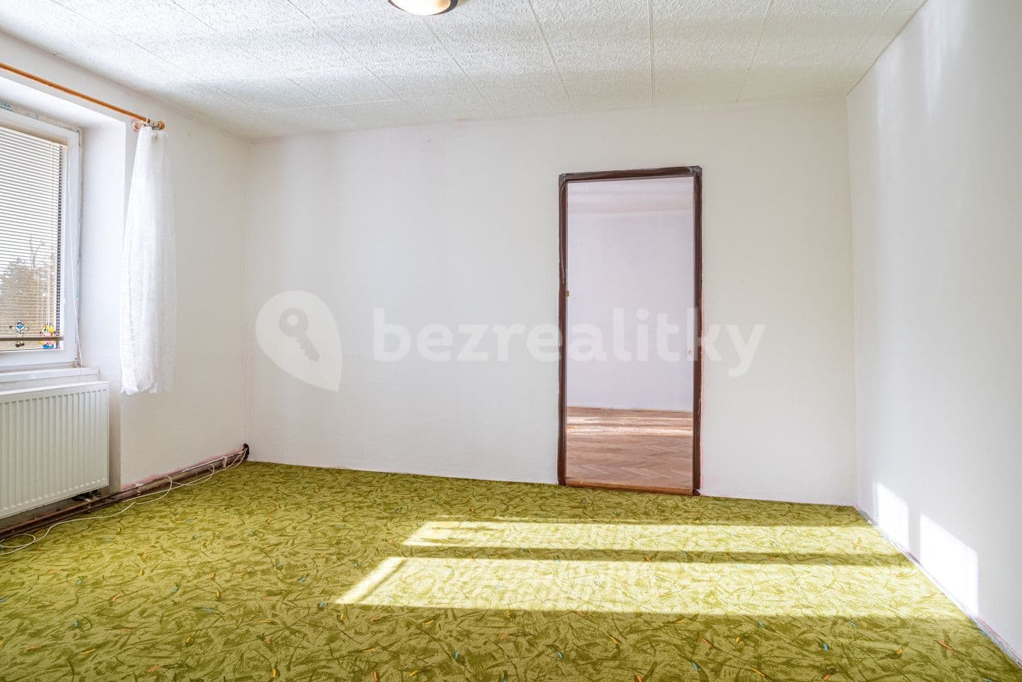 3 bedroom flat for sale, 74 m², Střelské Hoštice, Jihočeský Region