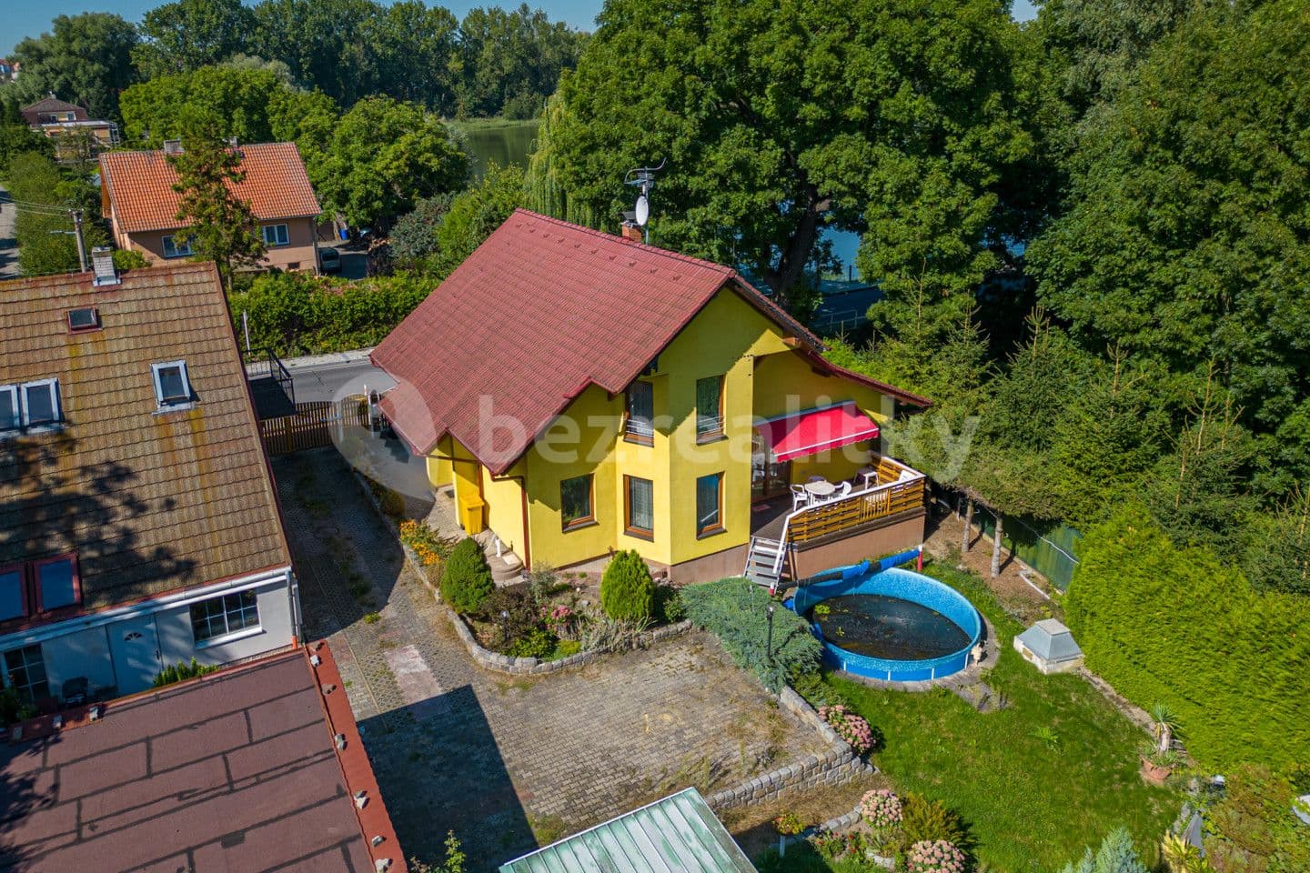 house for sale, 214 m², Hlavní, Chýně, Středočeský Region