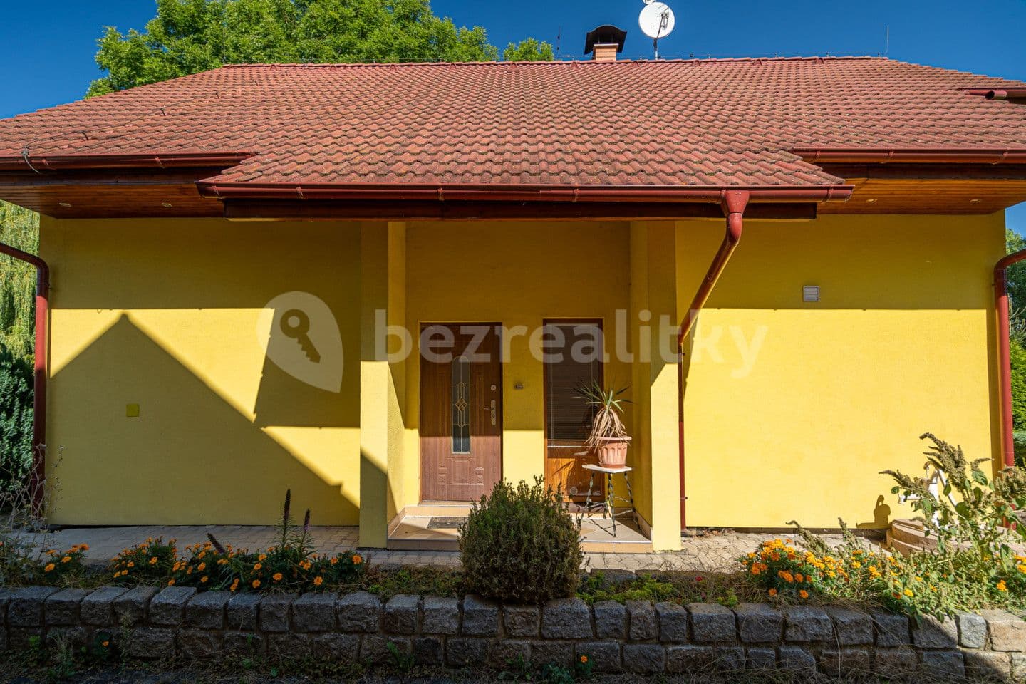 house for sale, 214 m², Hlavní, Chýně, Středočeský Region