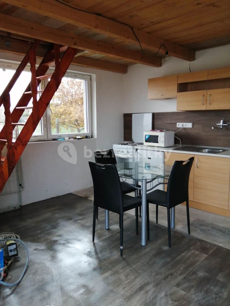 house to rent, 45 m², 32227, Bezděkov, Pardubický Region