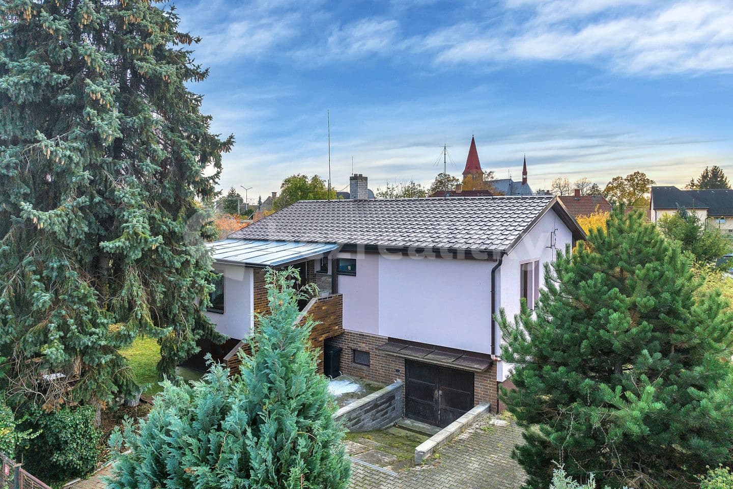house for sale, 112 m², V zahrádkách, Milovice, Středočeský Region