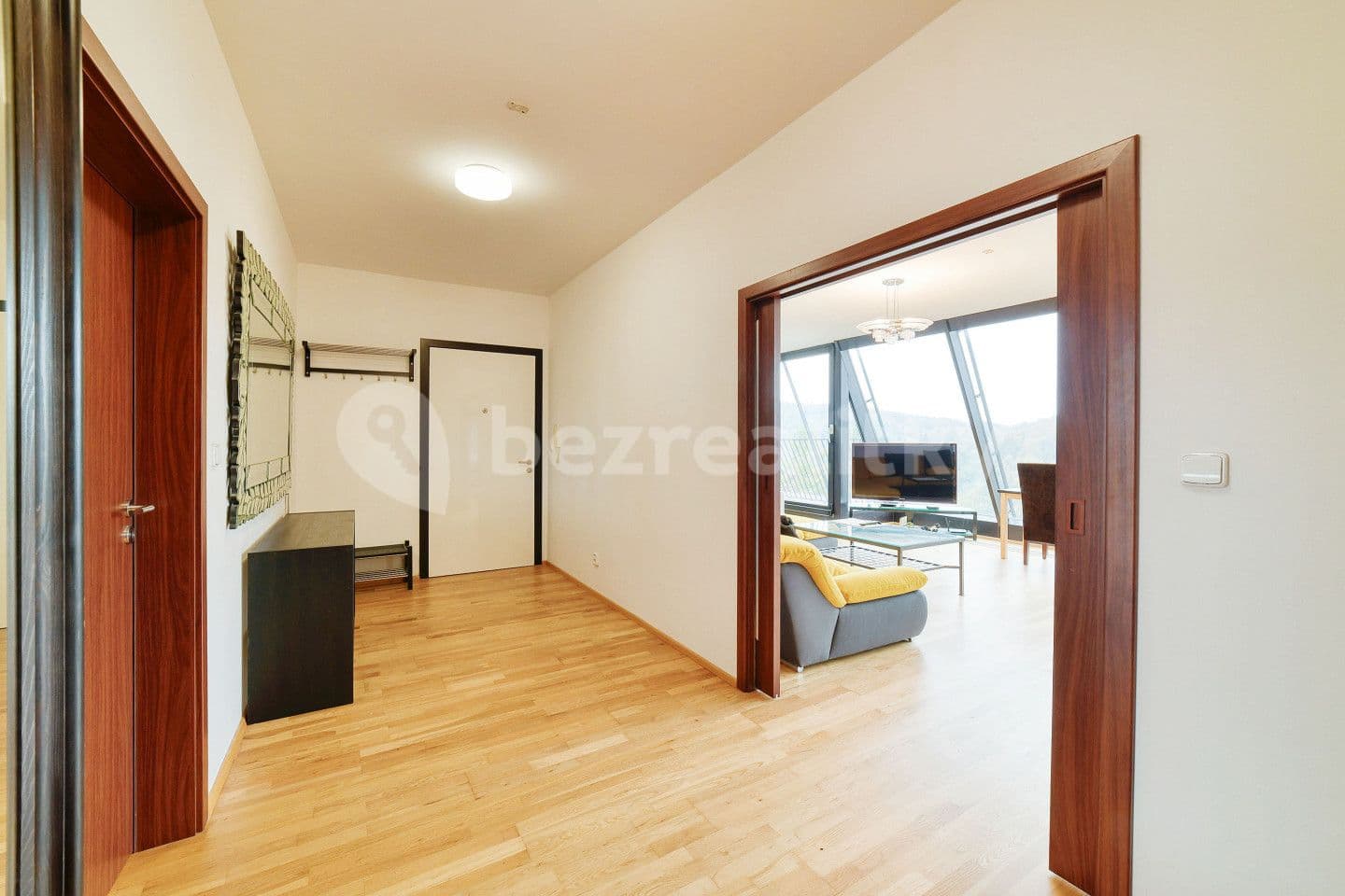 3 bedroom with open-plan kitchen flat for sale, 150 m², Pražská silnice, Karlovy Vary, Karlovarský Region