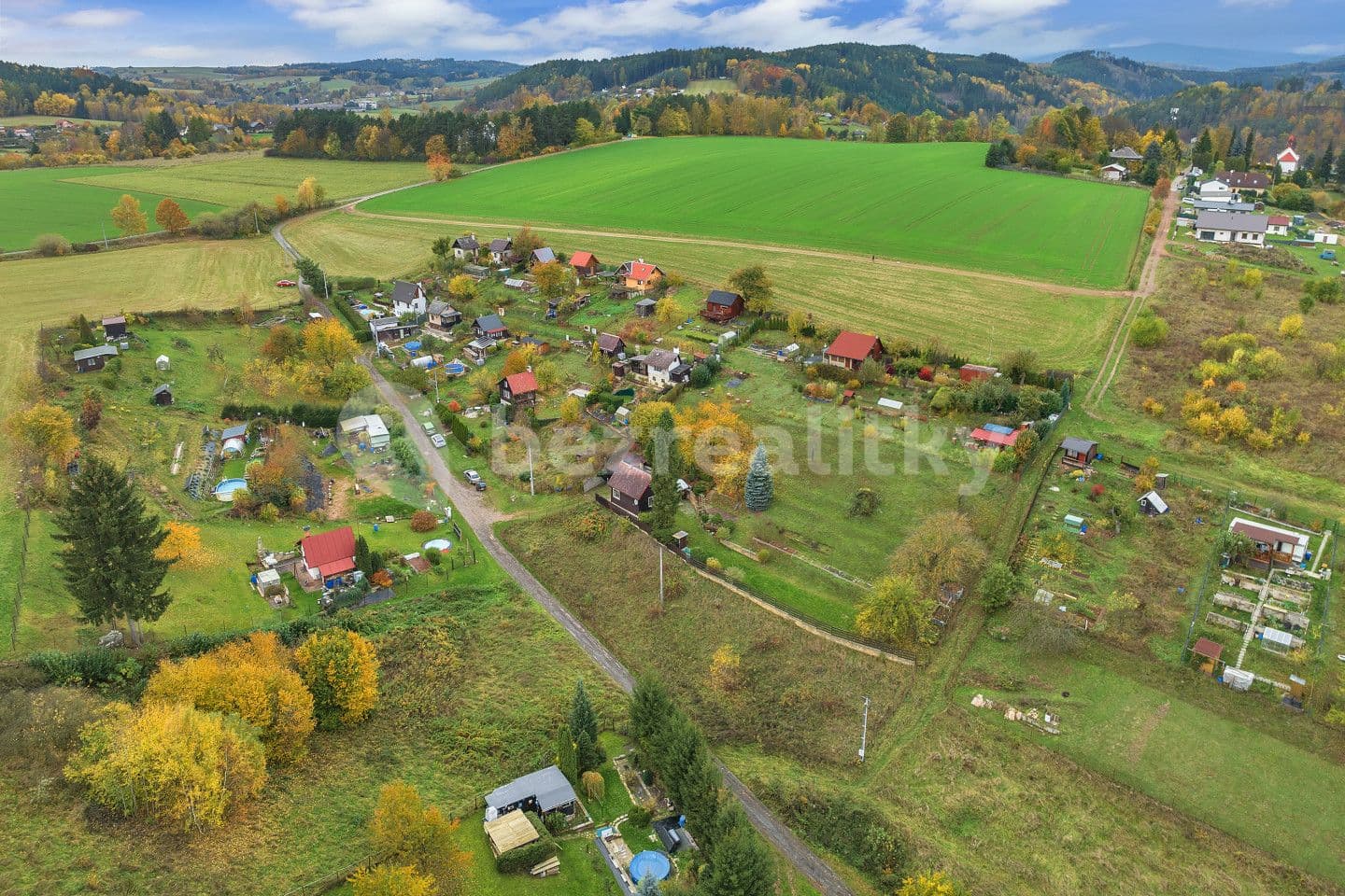 recreational property for sale, 1,867 m², Úpice, Královéhradecký Region