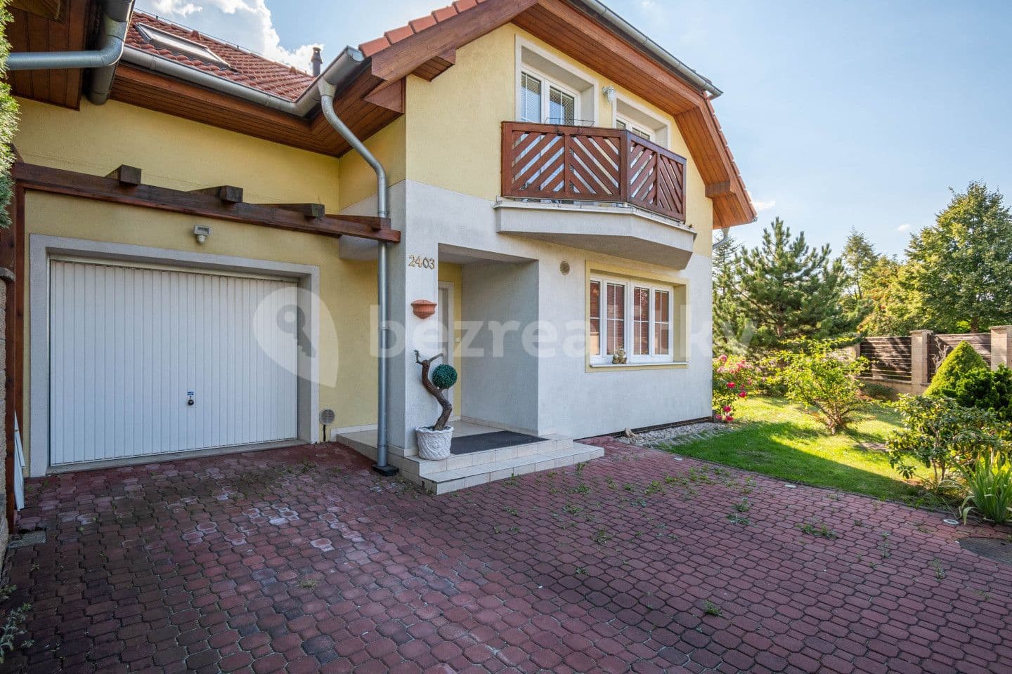 house for sale, 134 m², náměstí Jana IV. z Dražic, Hostivice, Středočeský Region