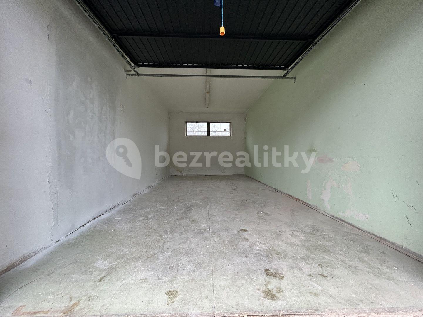 garage for sale, 20 m², Most, Ústecký Region