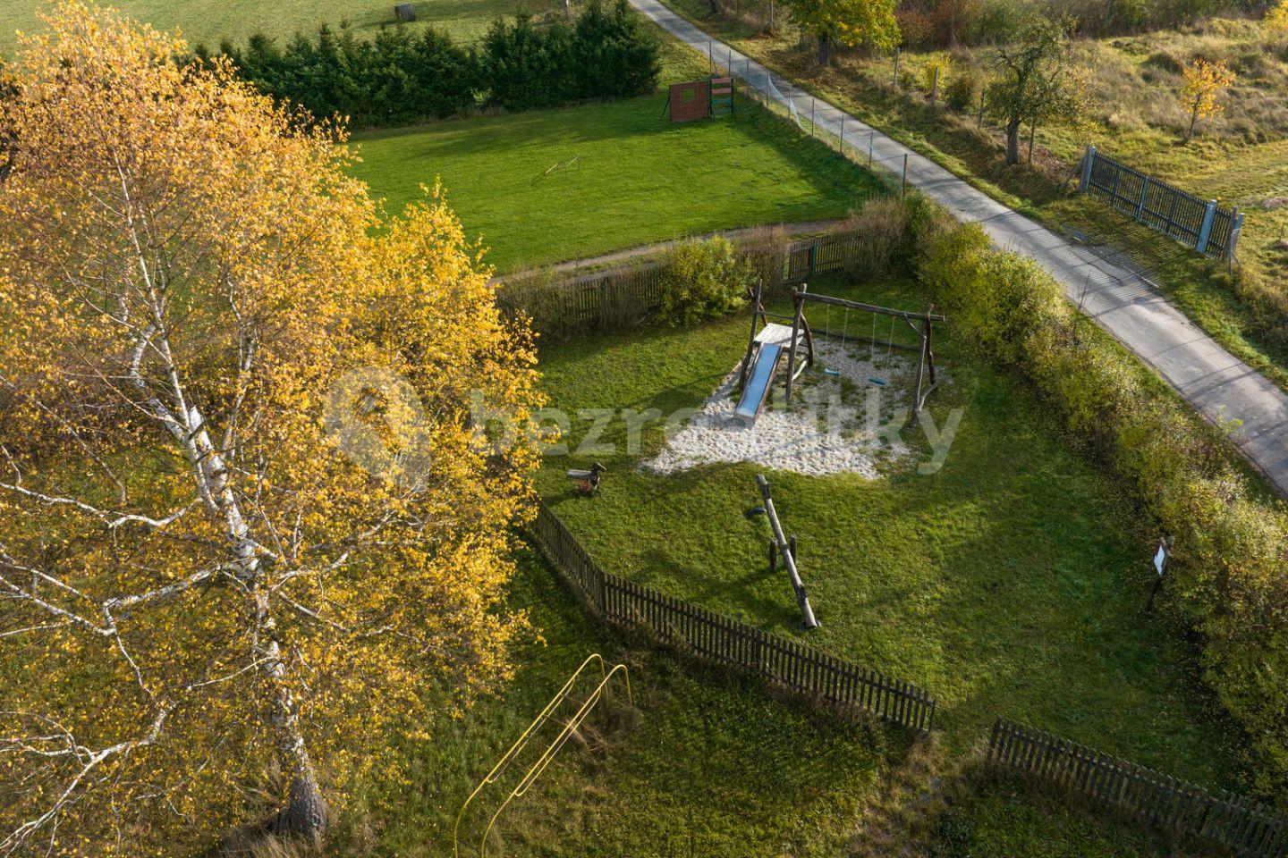 recreational property for sale, 1,759 m², Skryje, Středočeský Region