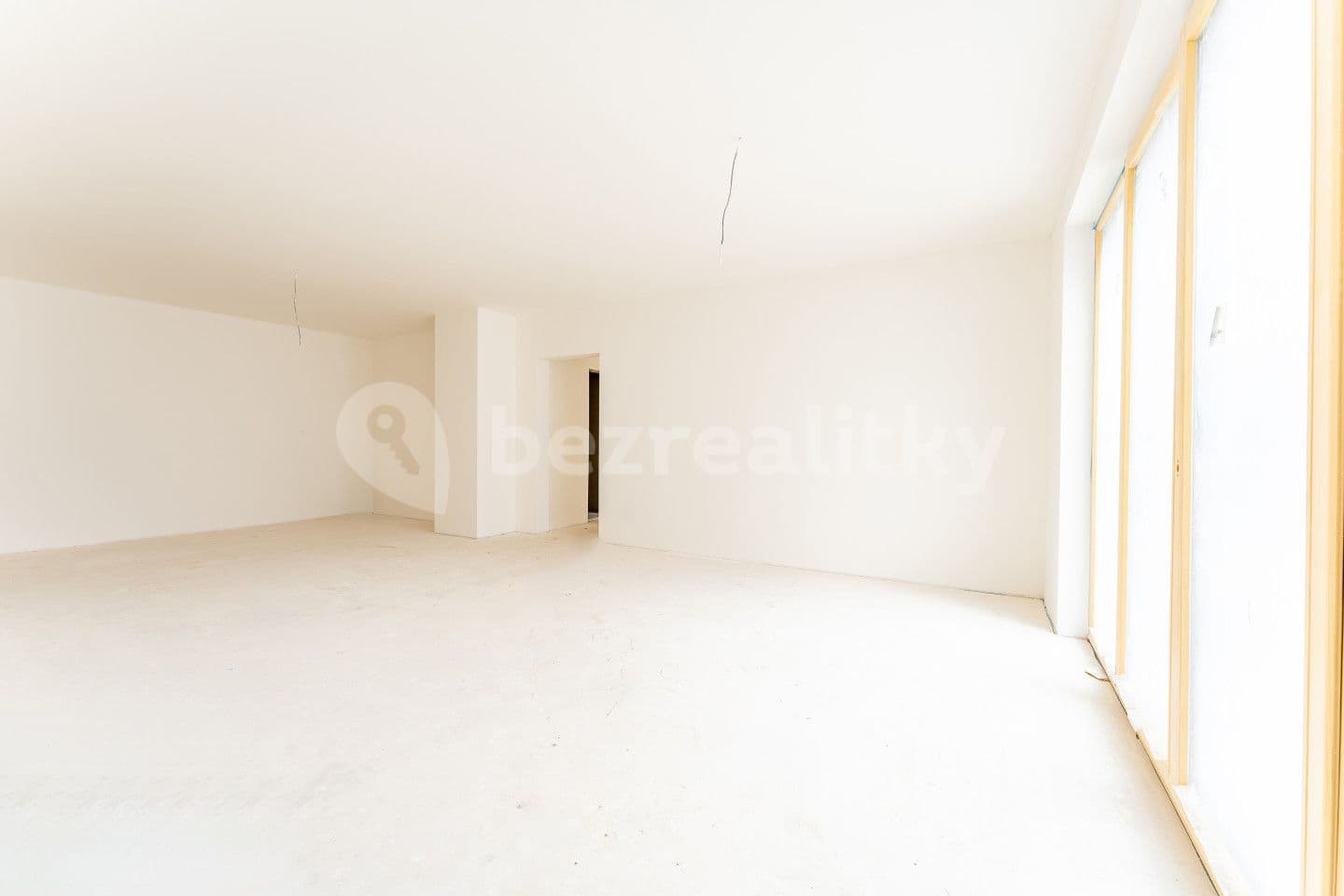 3 bedroom with open-plan kitchen flat for sale, 120 m², Sestupná, Prague, Prague