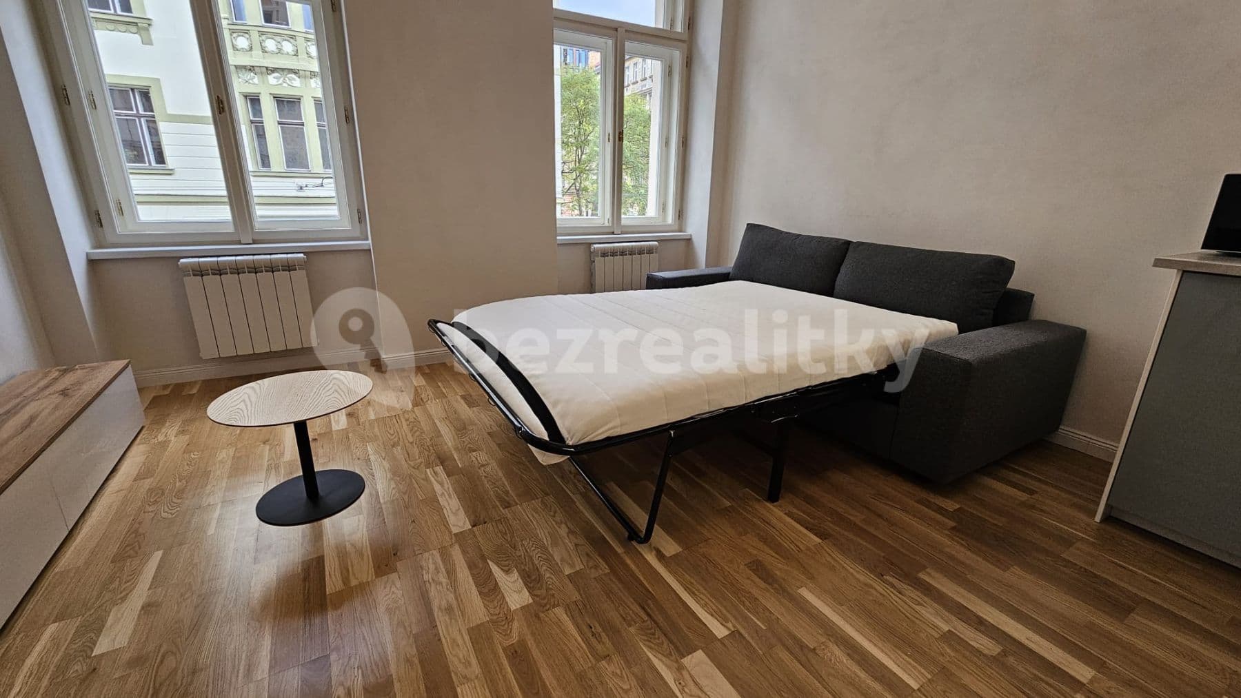 Studio flat to rent, 35 m², Vítkova, Prague, Prague
