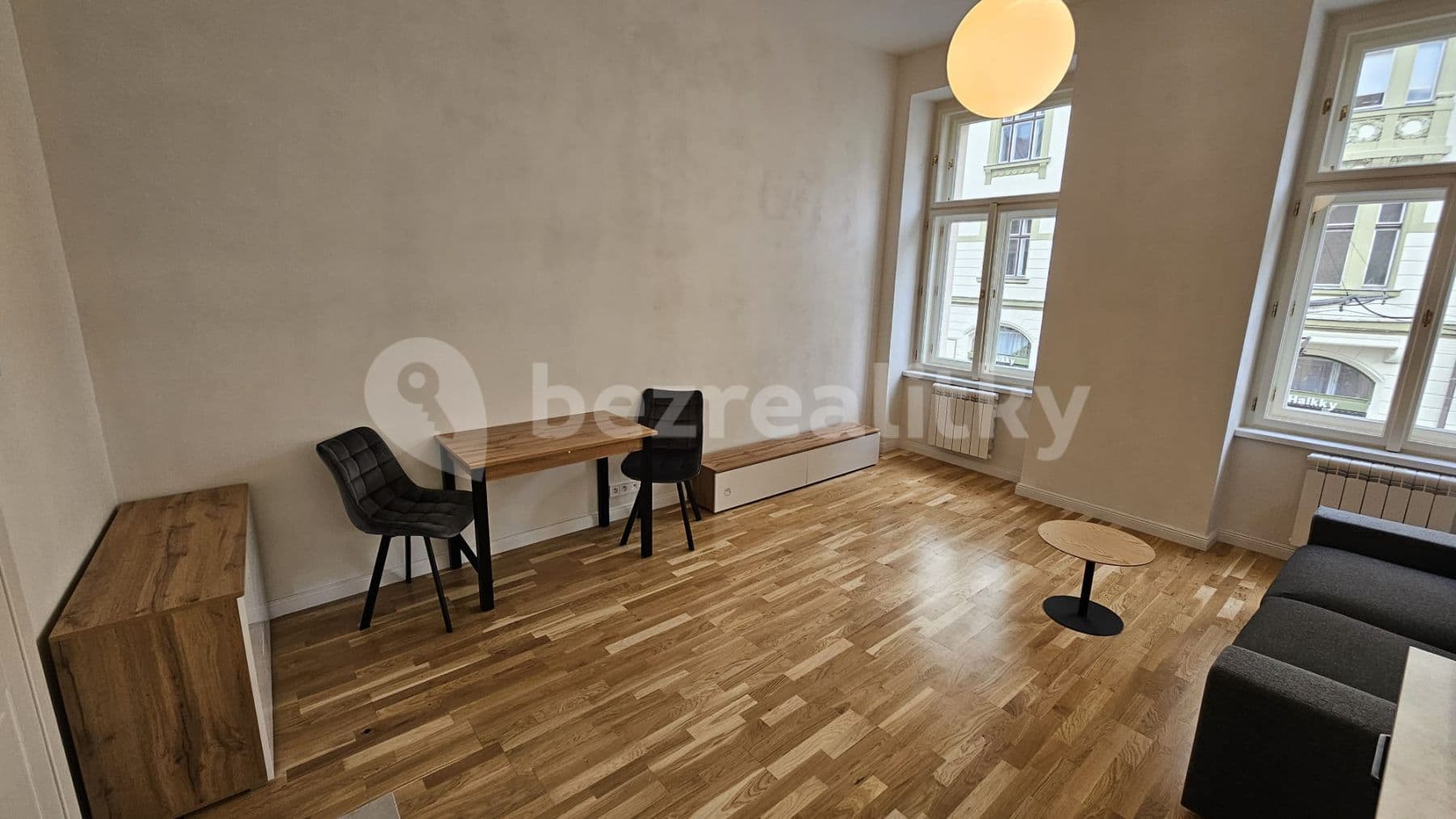 Studio flat to rent, 35 m², Vítkova, Prague, Prague