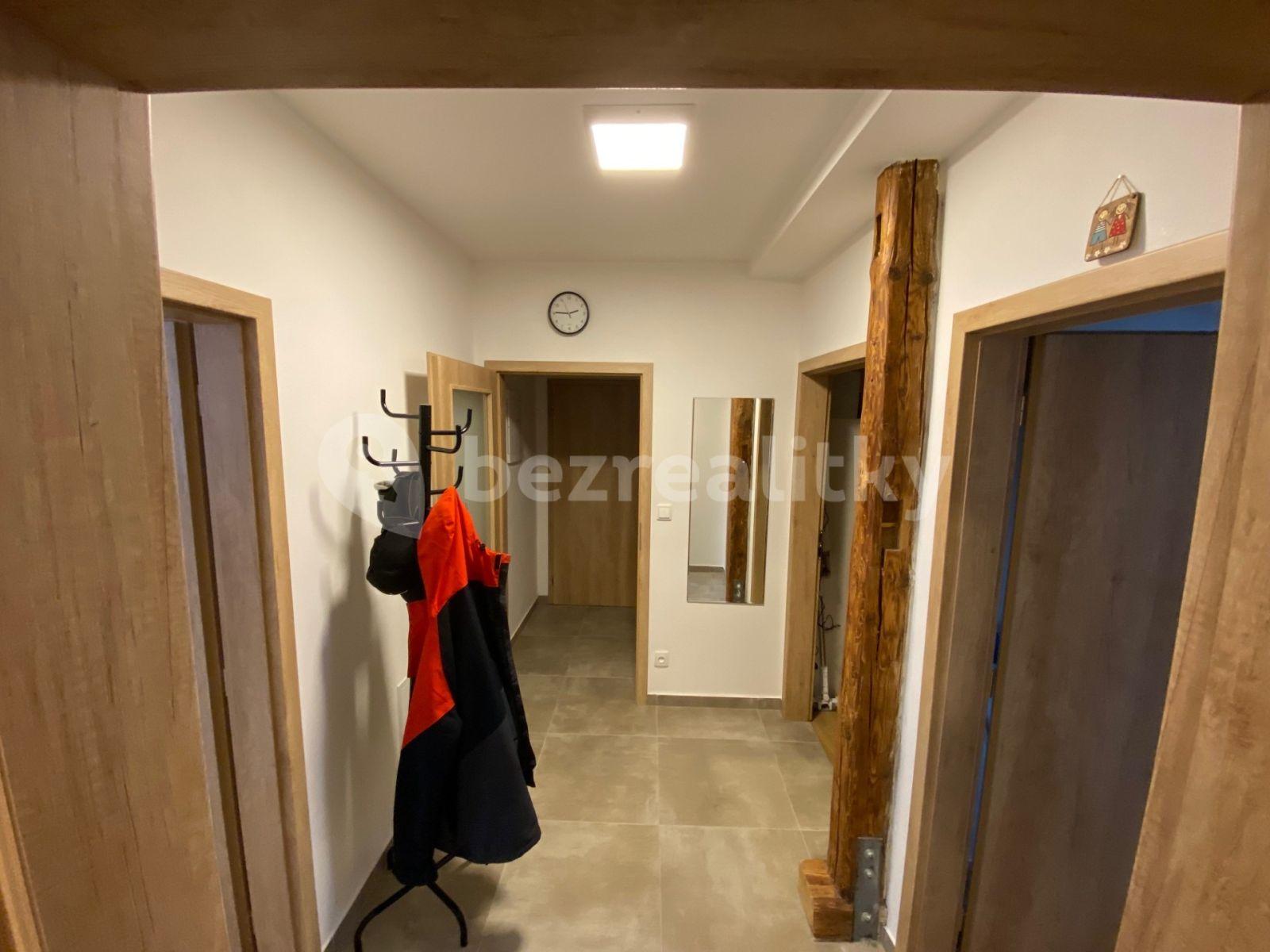 2 bedroom with open-plan kitchen flat to rent, 56 m², Kollárova, Jihlava, Vysočina Region