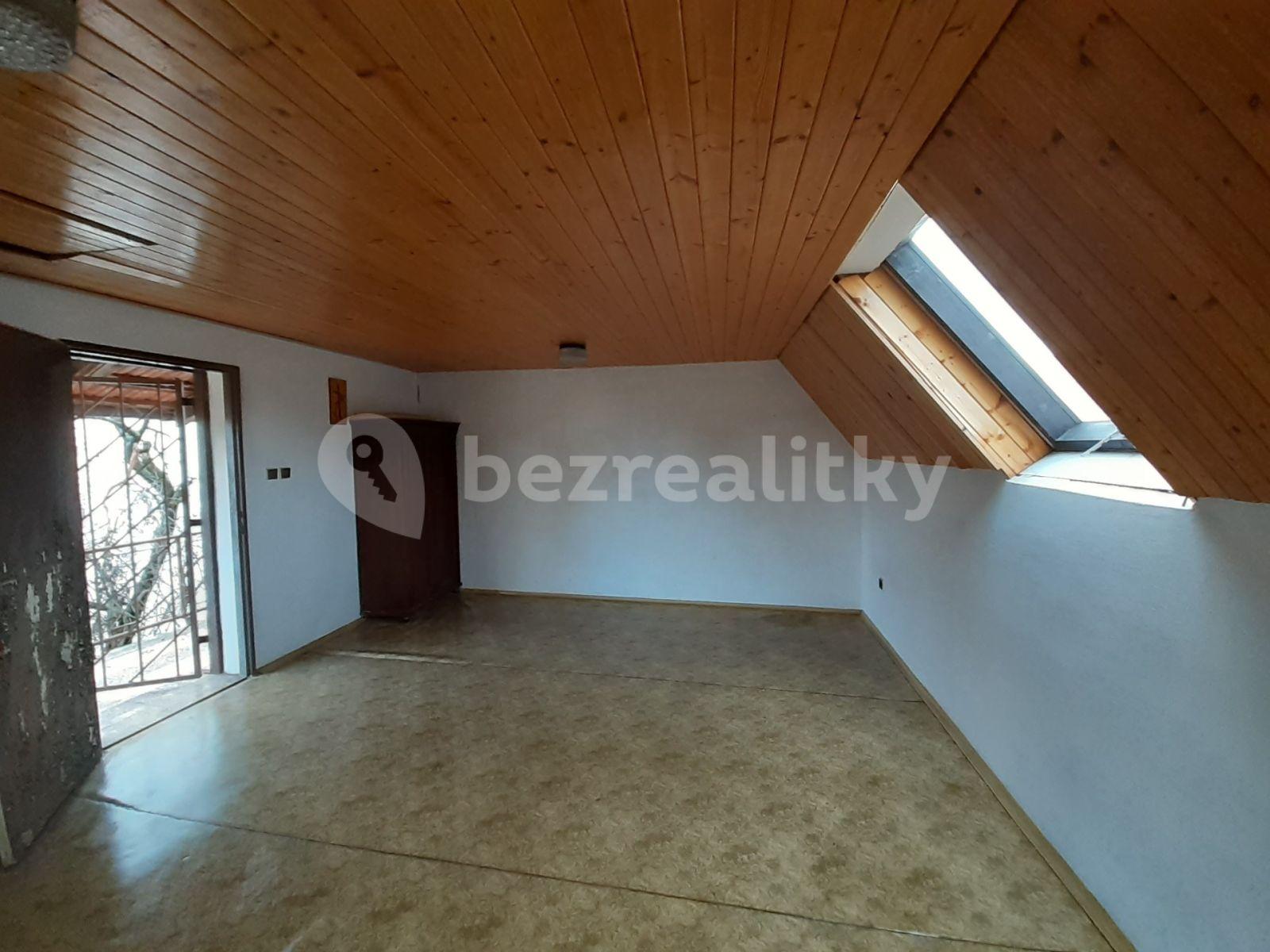 recreational property for sale, 203 m², Velké Bílovice, Jihomoravský Region
