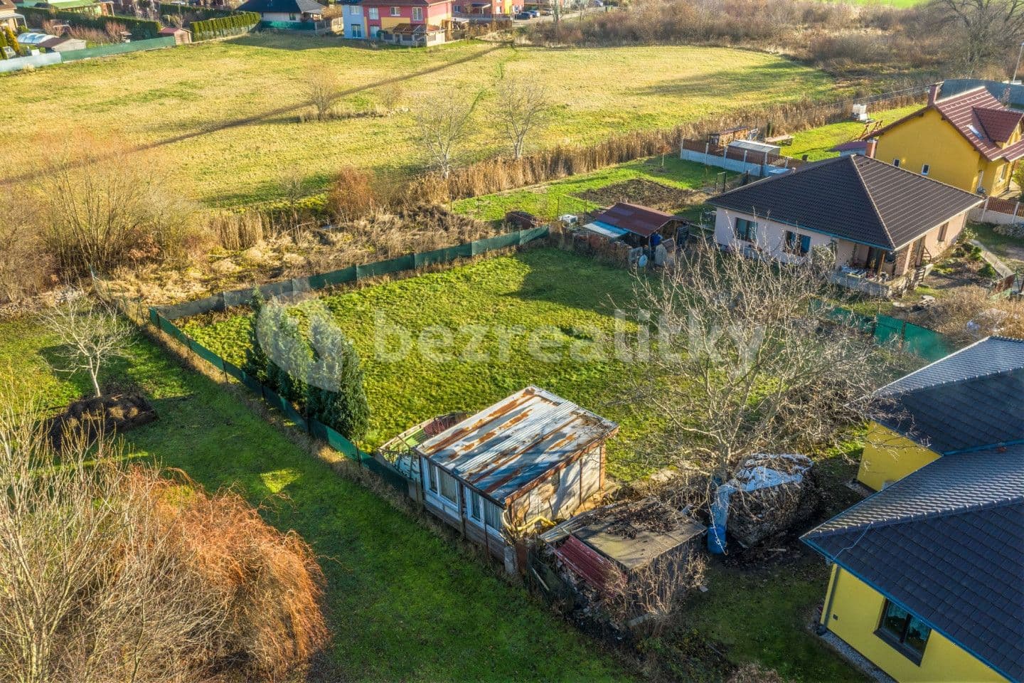 plot for sale, 983 m², Kostelec nad Labem, Středočeský Region