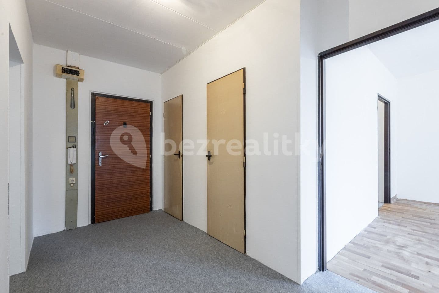 3 bedroom flat for sale, 64 m², Za návsí, Prague, Prague