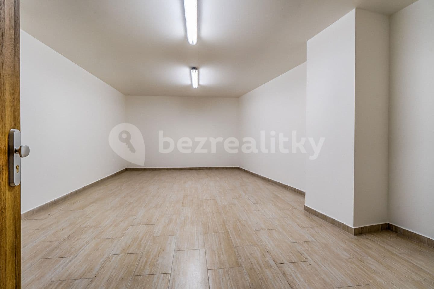 Studio flat for sale, 44 m², Anenské náměstí, Jablonec nad Nisou, Liberecký Region