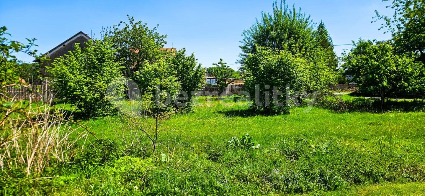 plot for sale, 1,086 m², Svojšice, Pardubický Region